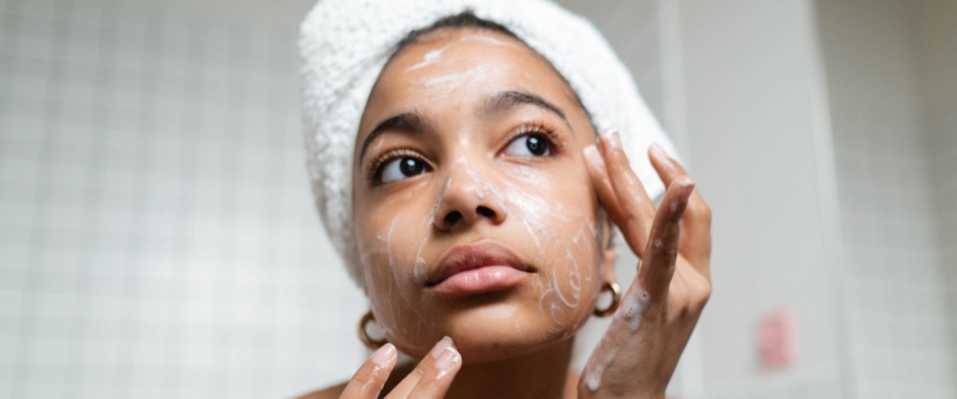 The Importance of Proper Cleansing and Exfoliation in Your Skincare Routine